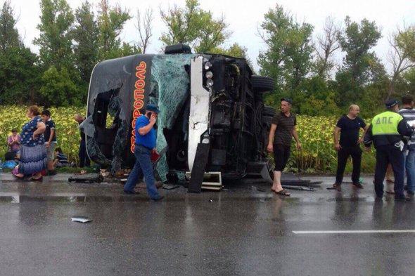В Ростовской области в аварию попал пассажирский автобус, ехавший из Ставрополя